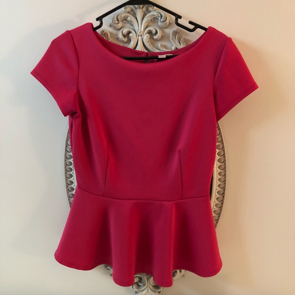 Pink dress shirt small